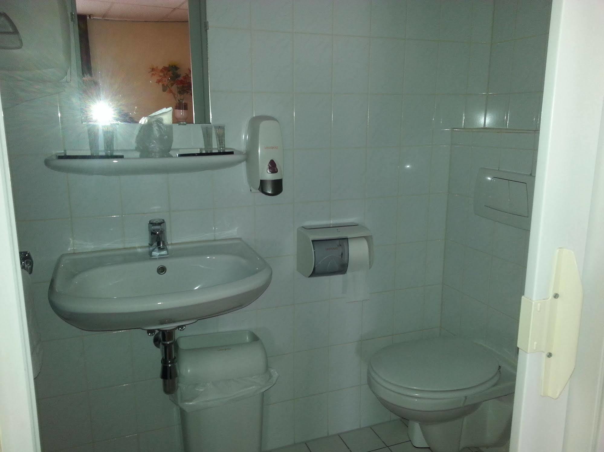 Oranje Hotel Sittard Εξωτερικό φωτογραφία